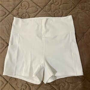 Vuori White Bike Shorts for Active Comfort